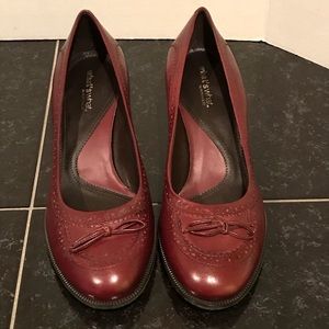 What’s What by Aerosole Red Pumps with Bow, 9M